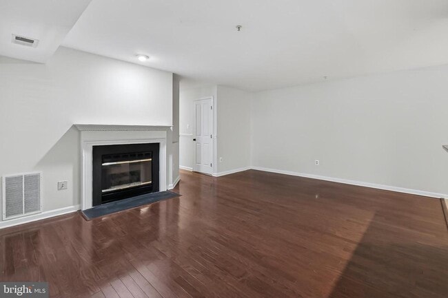 Building Photo - 4126 Monument Ct