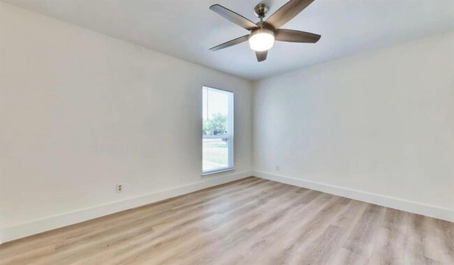 Building Photo - 7508 St Amant Pl