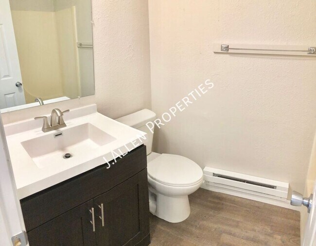 Building Photo - 1807 Parker Cir