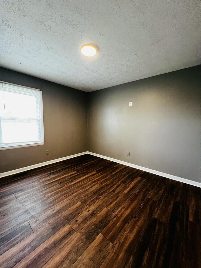 Building Photo - 1230 Trent Blvd