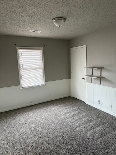 Building Photo - 6521 Heathervale Ct