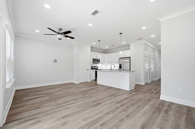 Building Photo - NEW Construction, be the FIRST to occupy this beautiful townhouse in Fort Walton Beach!