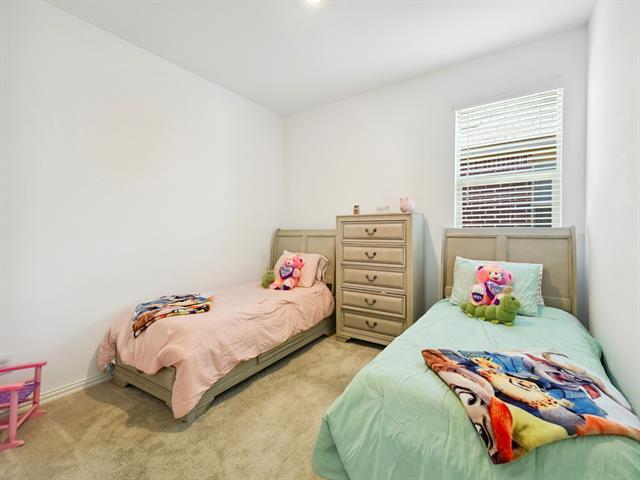 Building Photo - 3413 Kingsview Dr