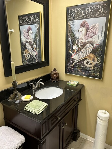 Building Photo - 4401 Roland Ave