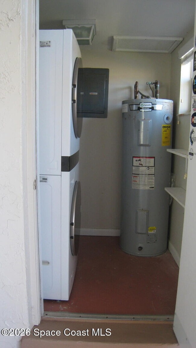 Building Photo - 419 Blue Jay Ln