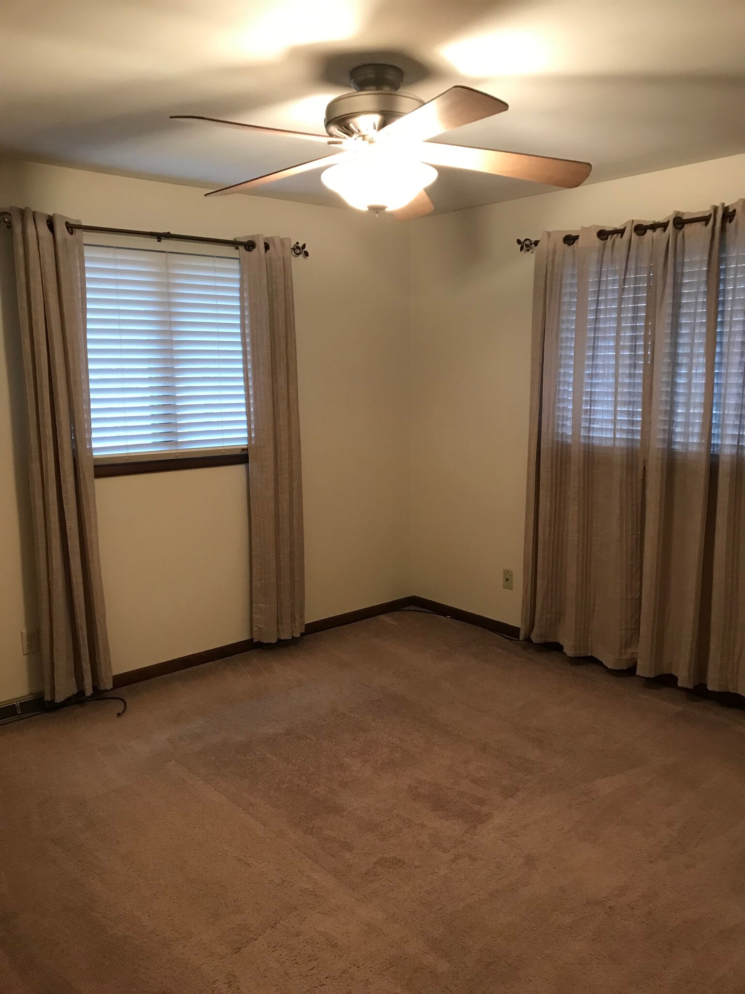 Bedroom - 105 Garfield Ave