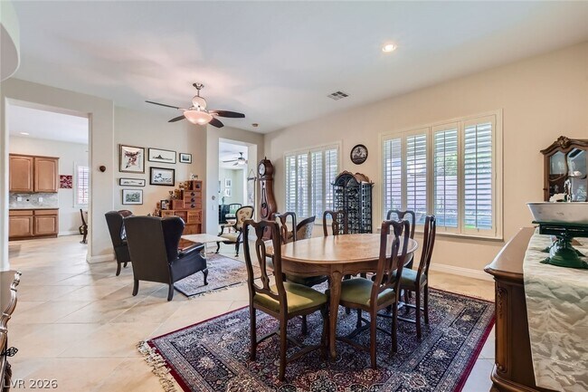 Building Photo - 7387 Preen St