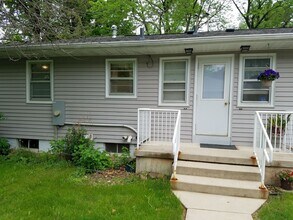 Building Photo - Franklin St 2109-2111