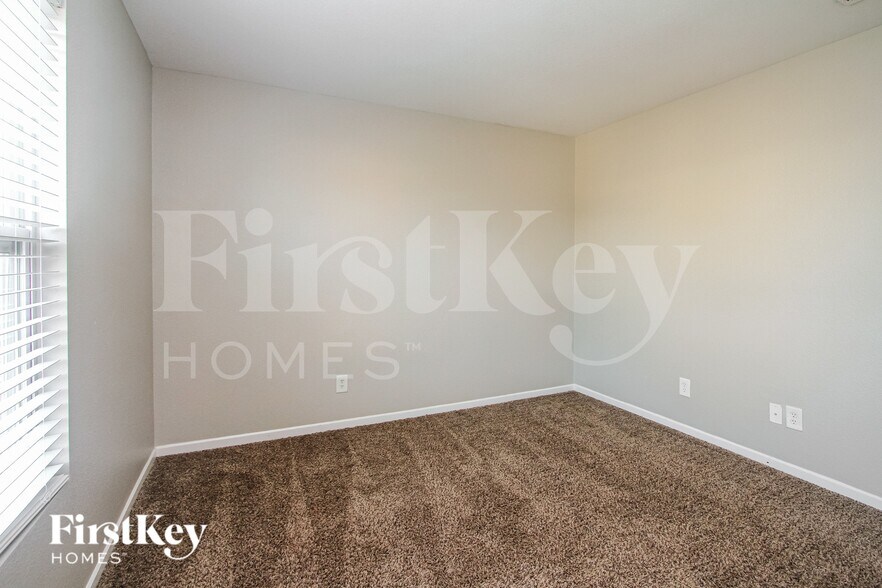 Building Photo - 8419 Burket Way