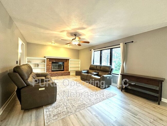 Building Photo - 4909 N 142nd St