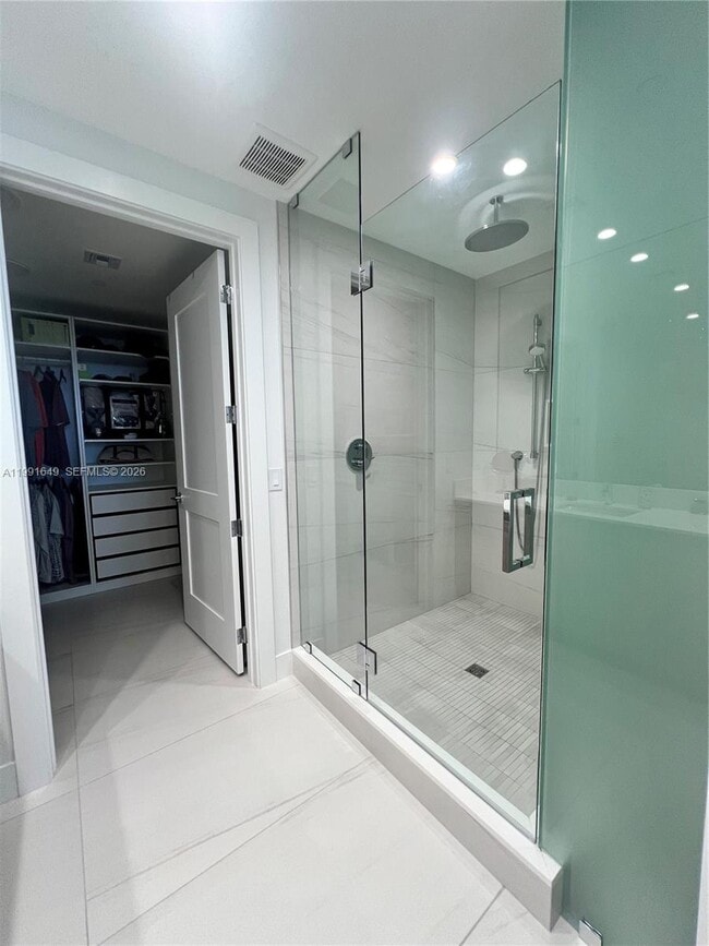 Building Photo - 153 N Seabreeze Blvd