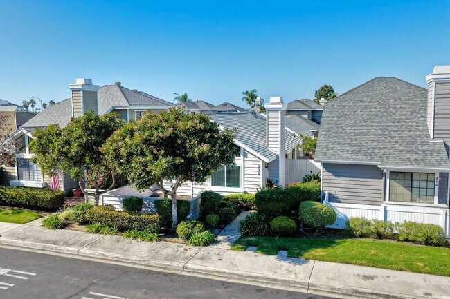 Building Photo - Furnished 2 bedroom in Carlsbad-Close to Beach