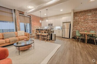 Building Photo - 6 Hamilton Pl