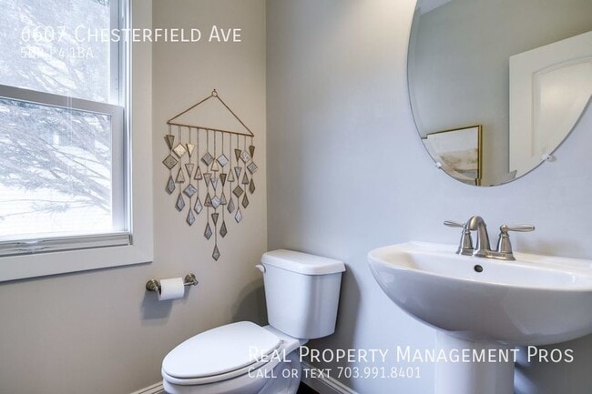 Building Photo - 6607 Chesterfield Ave
