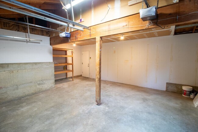 Building Photo - 12410 98th Ave NE