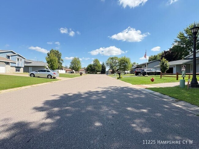 Building Photo - 11225 Hampshire Ct W