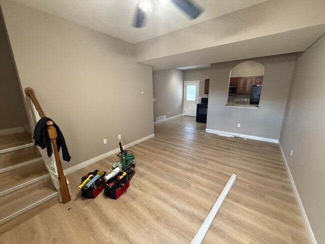 Building Photo - 7461 Arratt Ct