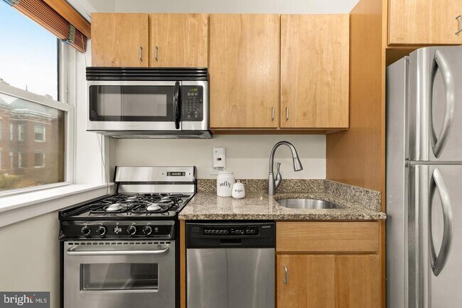 Building Photo - 3534 10th St NW