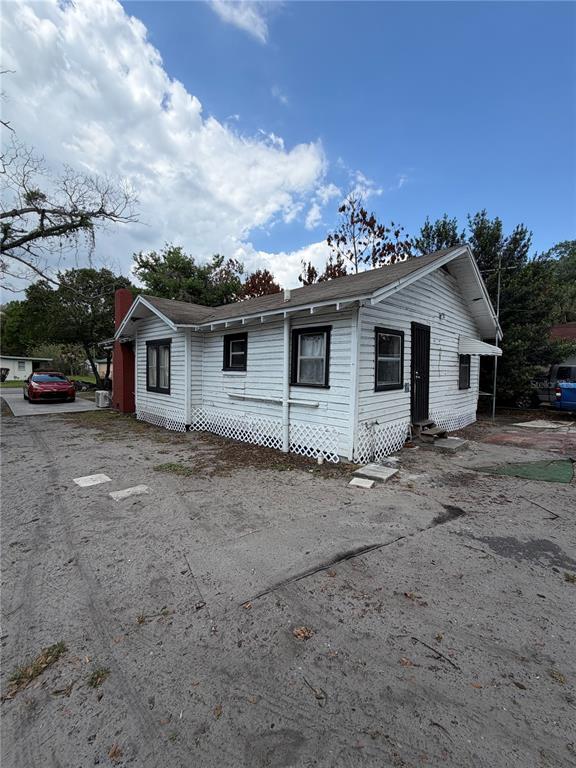 Building Photo - 443 McFall Ave