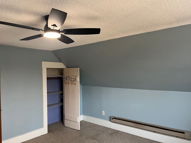 Building Photo - 24 Pleasant St