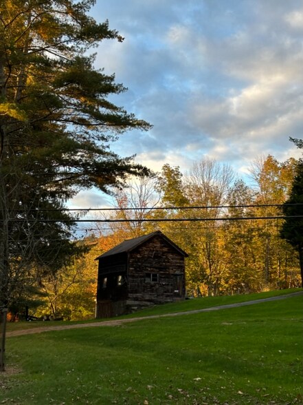 Building Photo - 4502 State Rt 17B