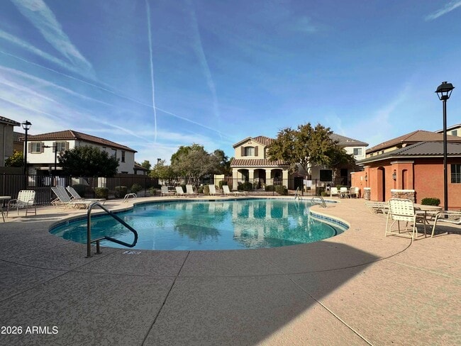 Building Photo - 1727 E Joseph Way