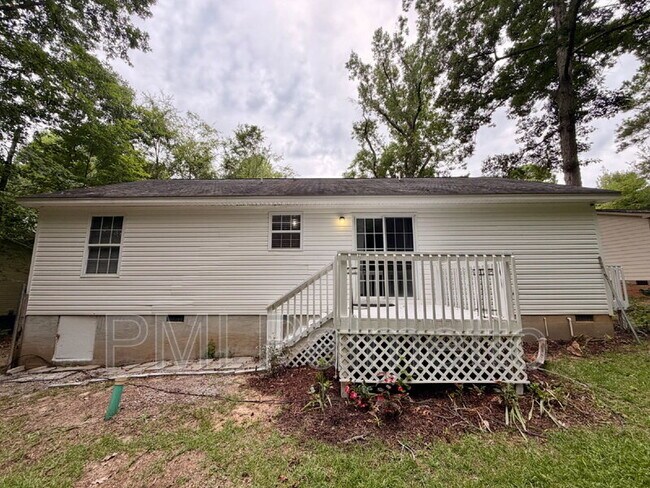 Building Photo - 152 Chatham Cir