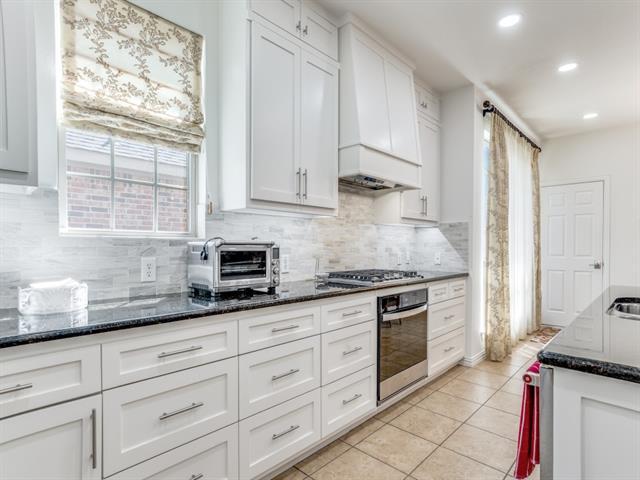 Building Photo - 7110 Waterbury Dr