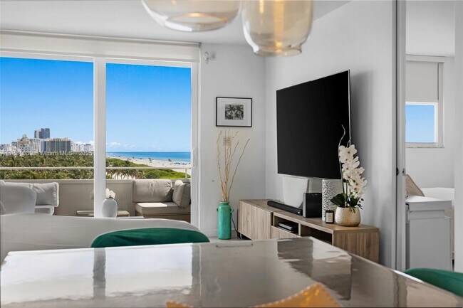 Building Photo - 465 Ocean Dr
