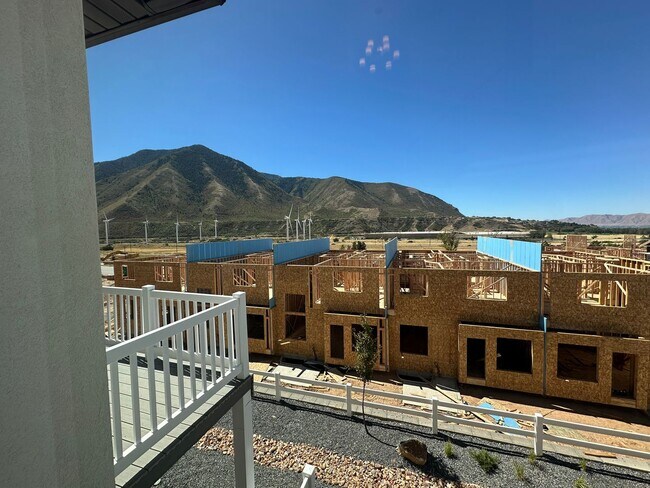 Building Photo - 5280 Acacia Dr