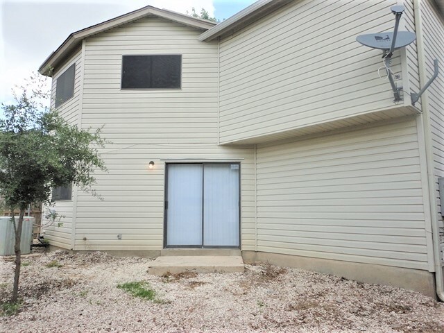 Building Photo - 4914 Dovefield Dr