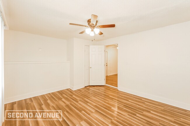 Building Photo - 4516 E 40th St