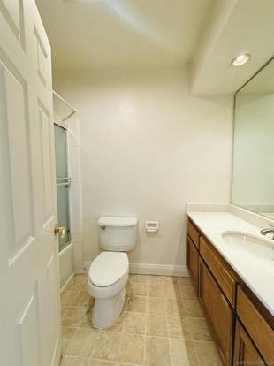 Building Photo - 360 Rosecrans St