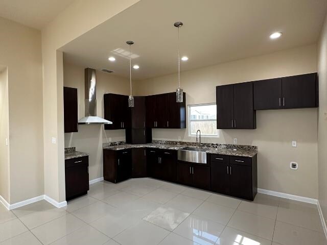 Building Photo - 2811 Lavanda Dr