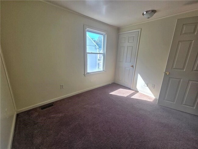 Building Photo - 235 B Allen St