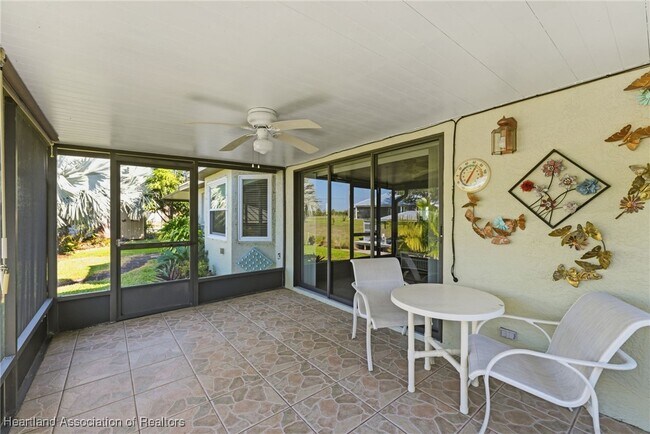 Building Photo - 105 Fern Ct