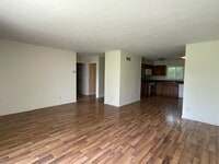 Building Photo - 2610 Blarney Stone Dr