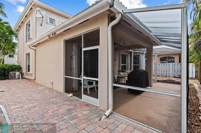 Building Photo - 9728 Vineyard Ct
