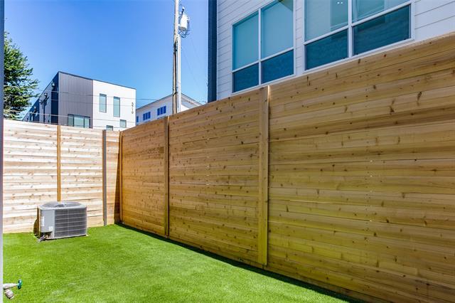 Building Photo - 5714 Lindell Ave