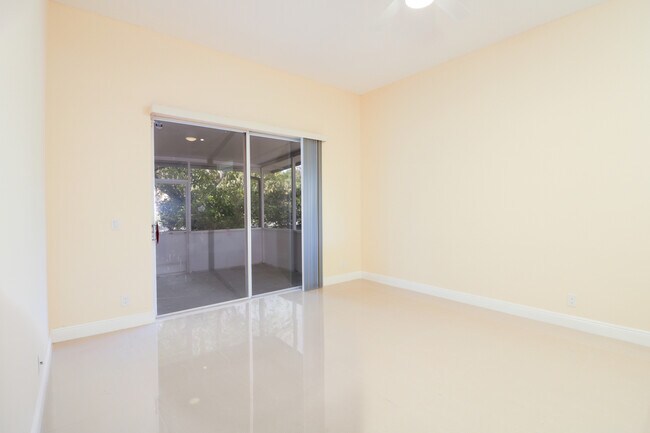 Building Photo - Newly Remodeled 3/2 in Cooper City