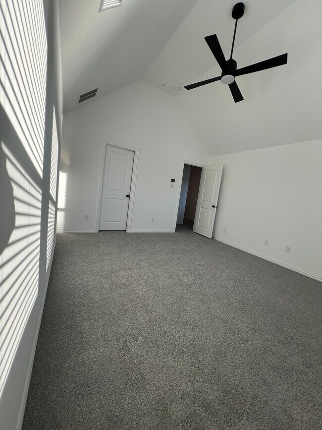Building Photo - 3758 Pierce Ln