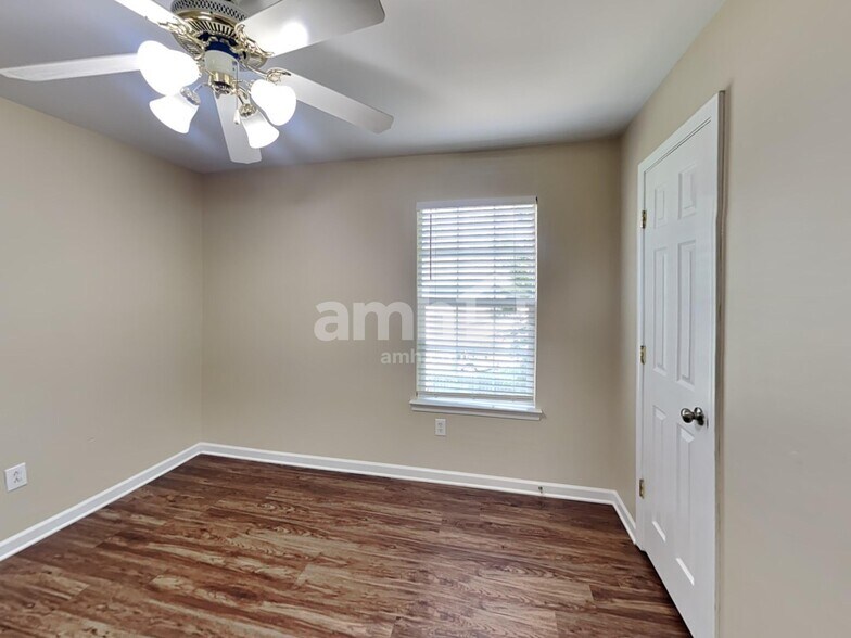Building Photo - 1718 Stephenson Ln
