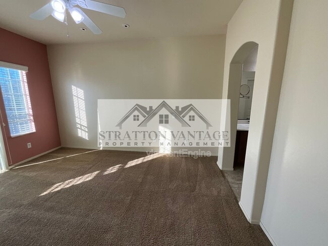 Building Photo - 4709 E Portola Valley Dr