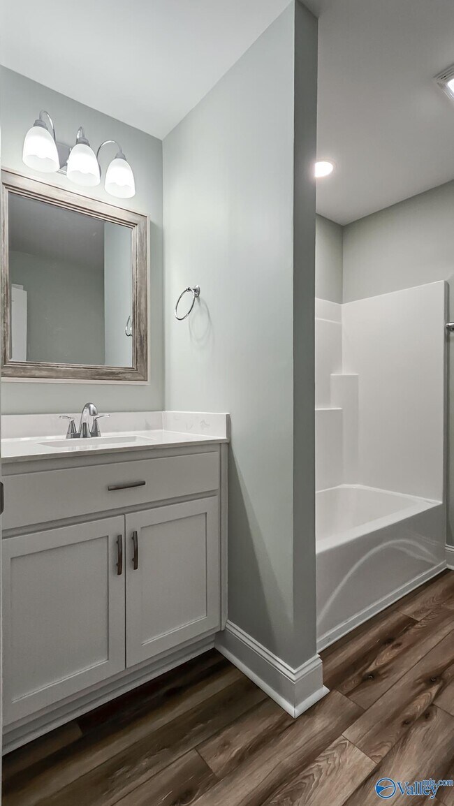 Building Photo - 14300 Peek Dr