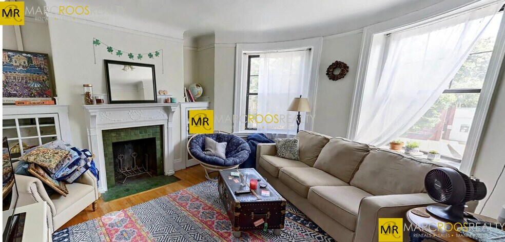 Building Photo - 54 Babcock St