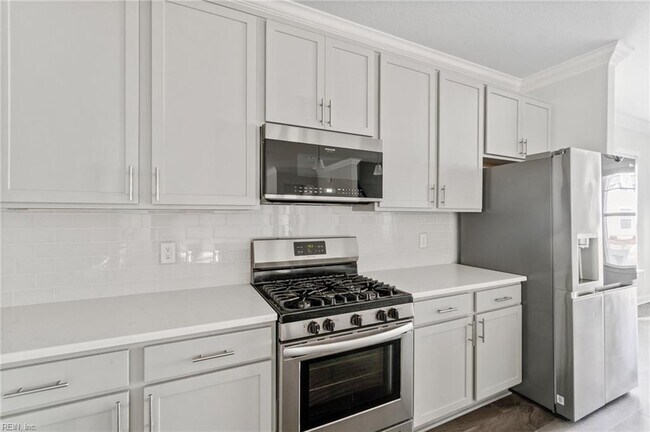 Building Photo - 2259 Sanibel Ln