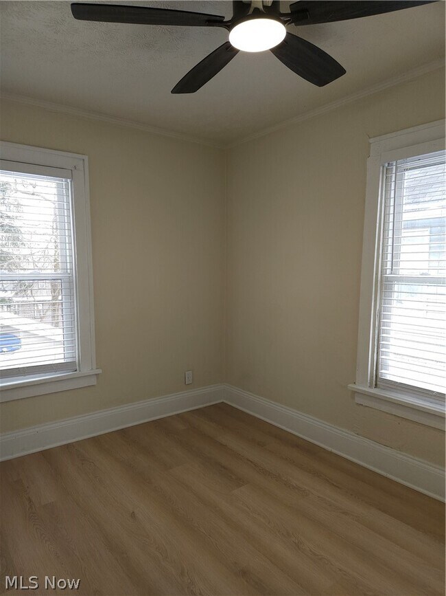 Building Photo - 80 E Ido Ave