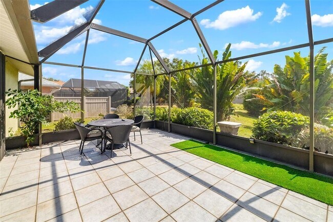 Building Photo - 4814 Country Oaks Blvd