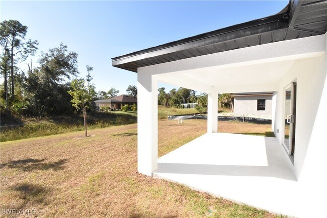 Building Photo - 5221 Mojave Ave