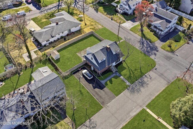 Building Photo - 227 Chatham Ave